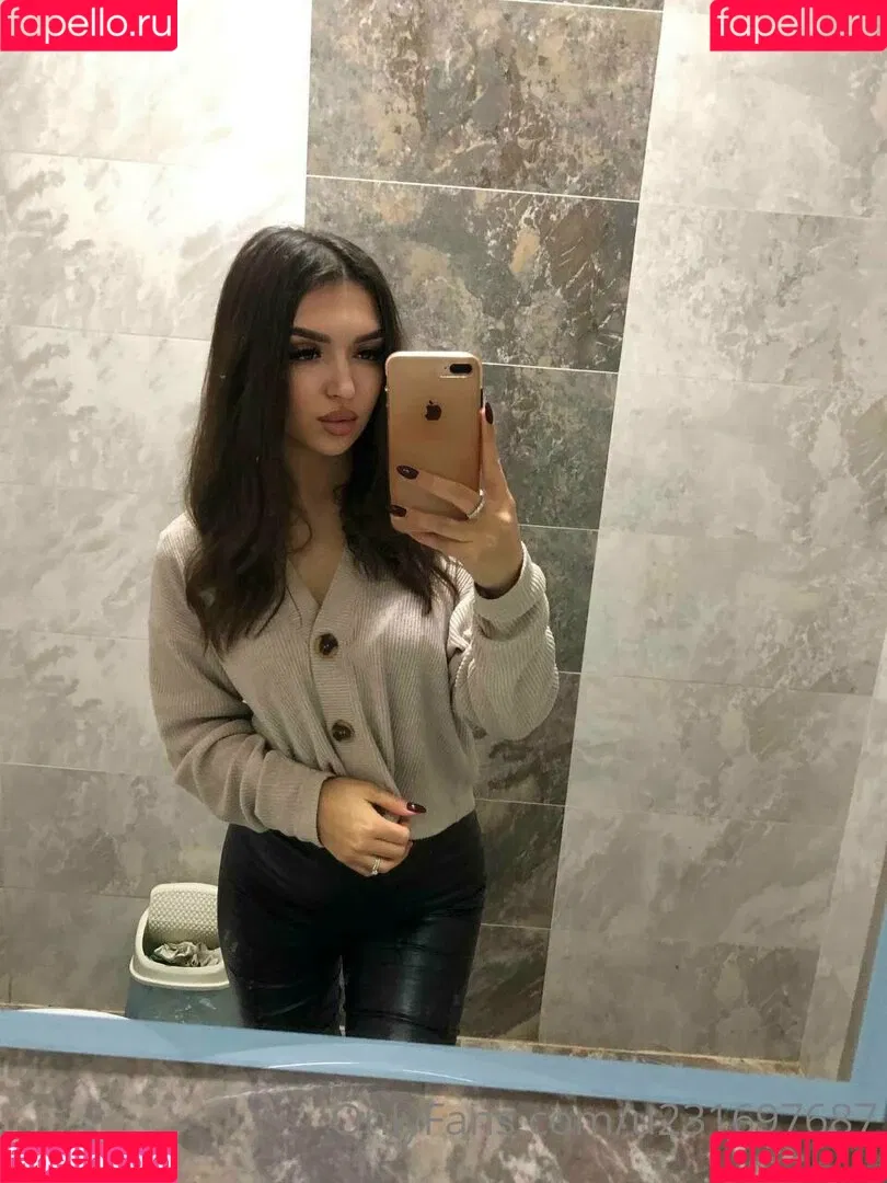 michel_mii Onlyfans Photo Gallery 