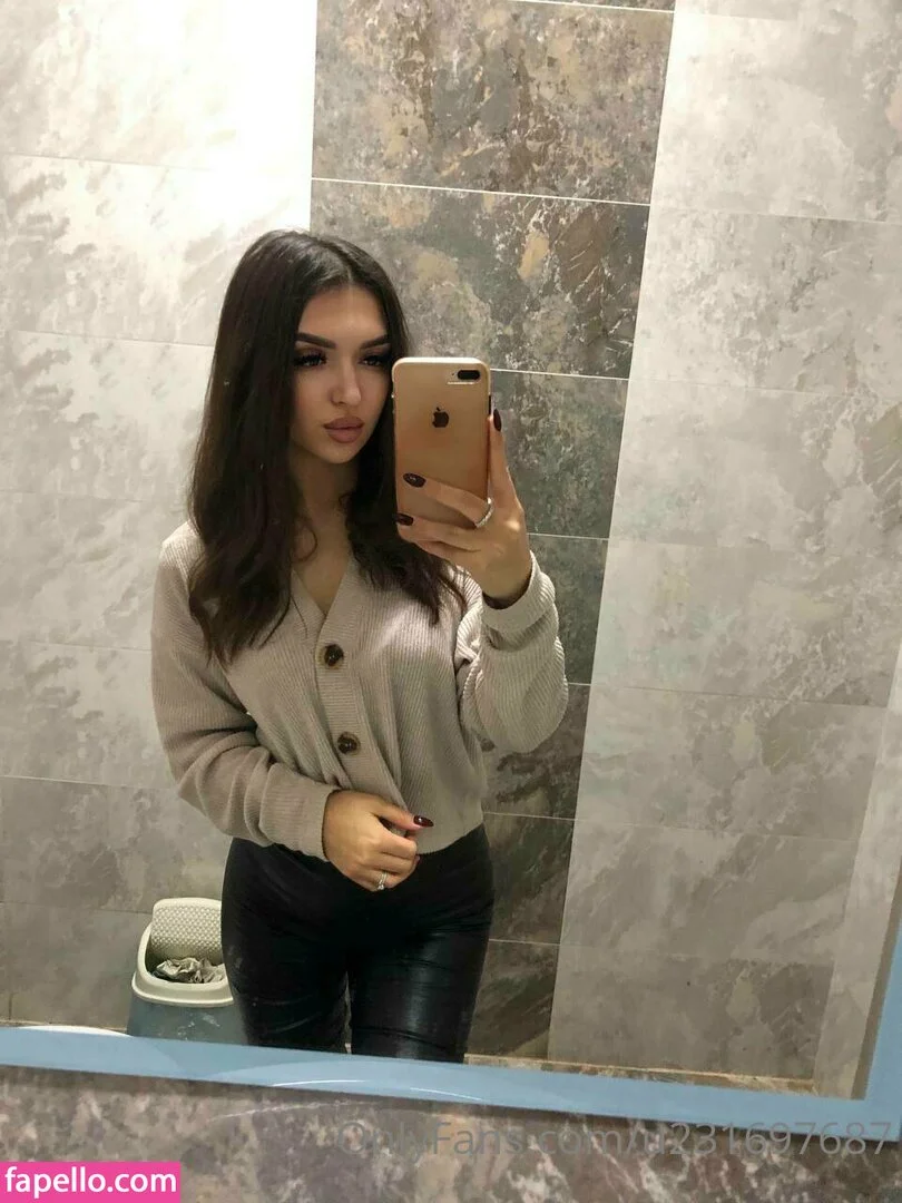 michel_mii Onlyfans Photo Gallery 