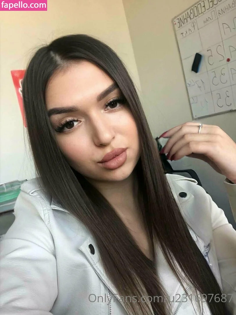 michel_mii Onlyfans Photo Gallery 