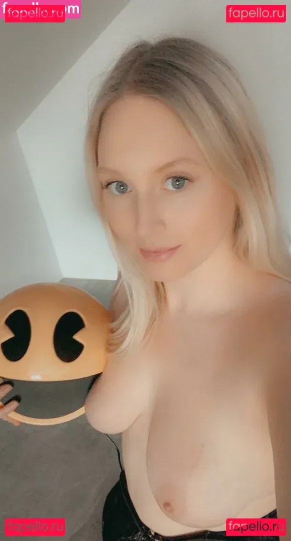 Kinkerbells1 Onlyfans Photo Gallery 