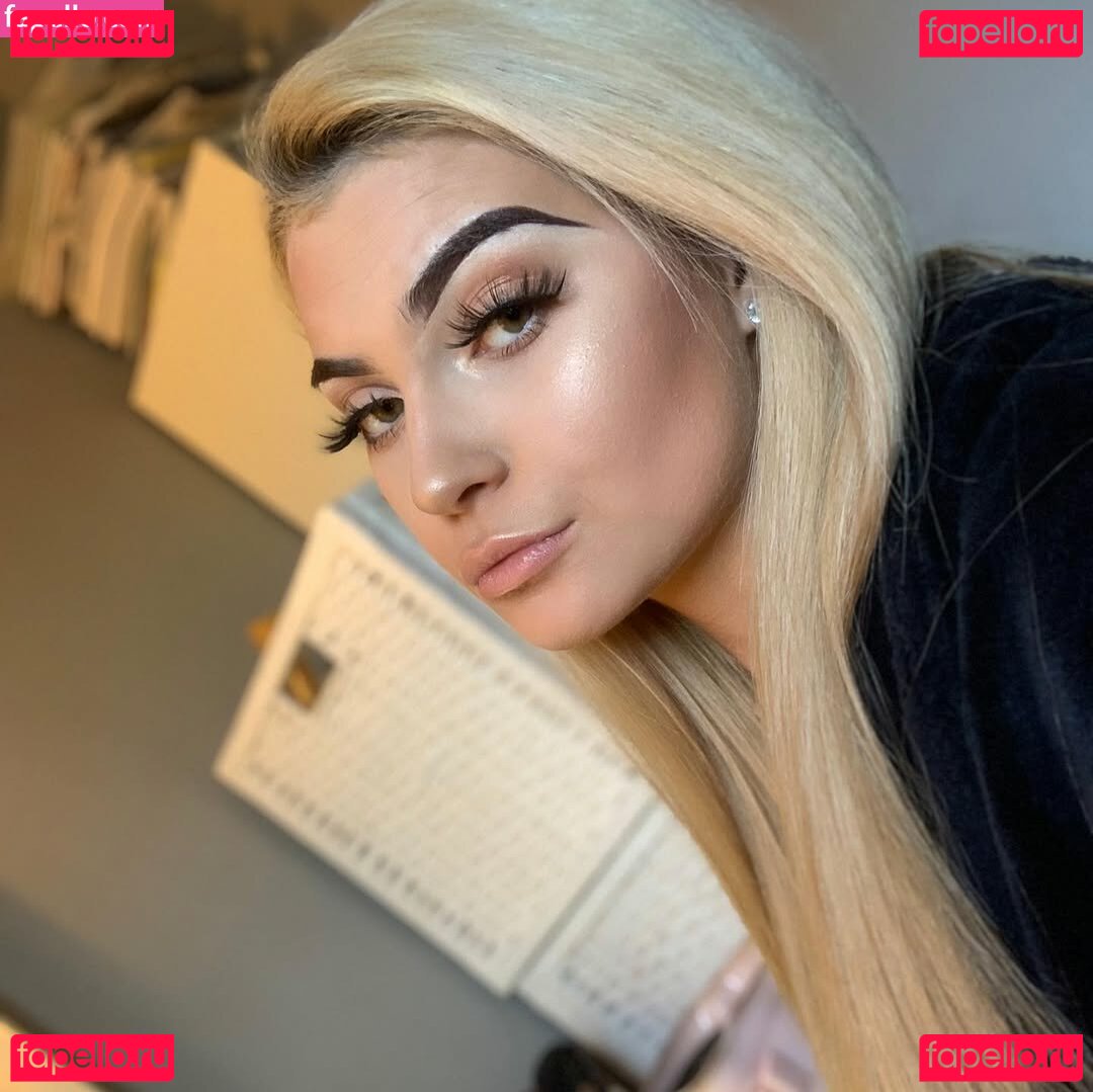 Sscarletthughes Nude Onlyfans Photo 36