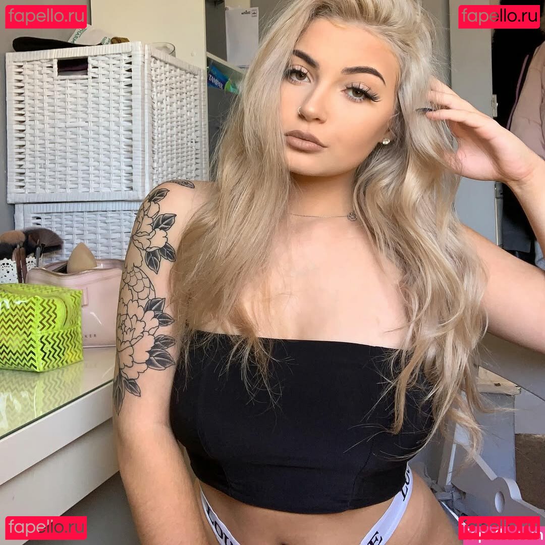 Sscarletthughes Nude Onlyfans Photo 34