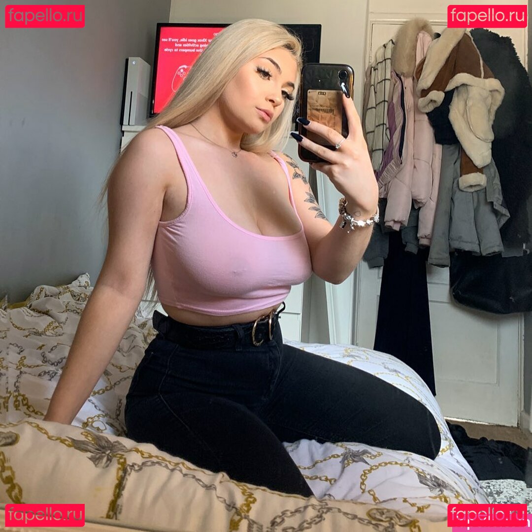 Sscarletthughes Nude Onlyfans Photo 31