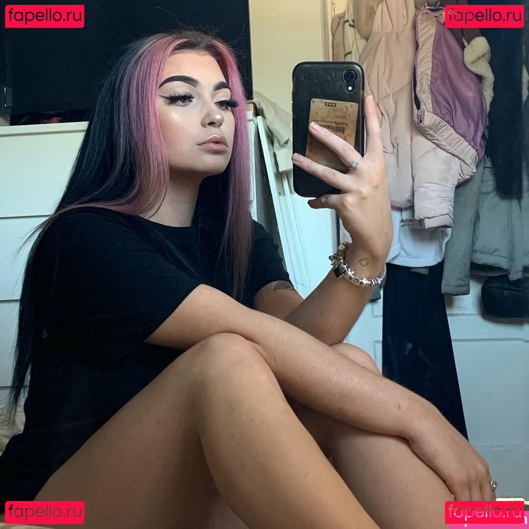 Sscarletthughes Nude Onlyfans Photo 16