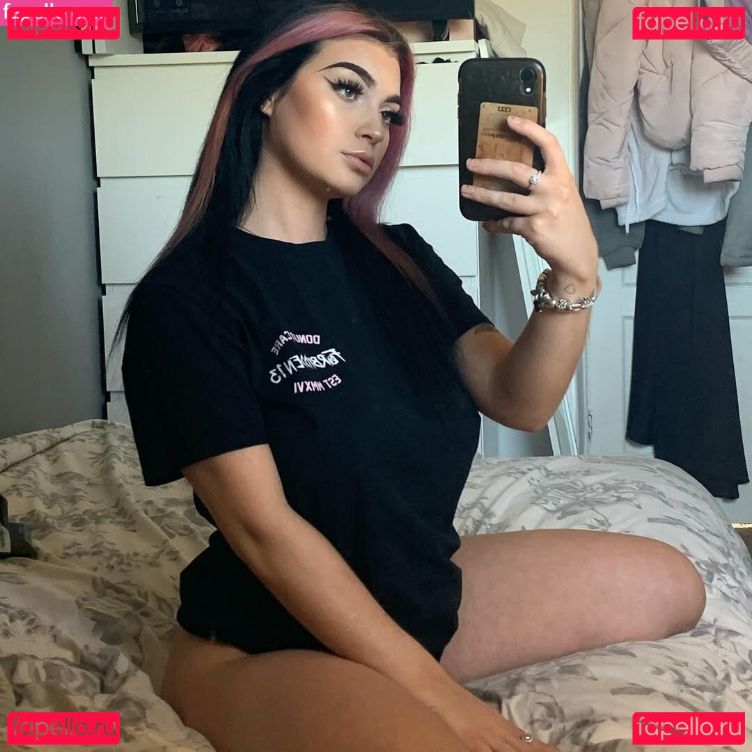 Sscarletthughes Nude Onlyfans Photo 11