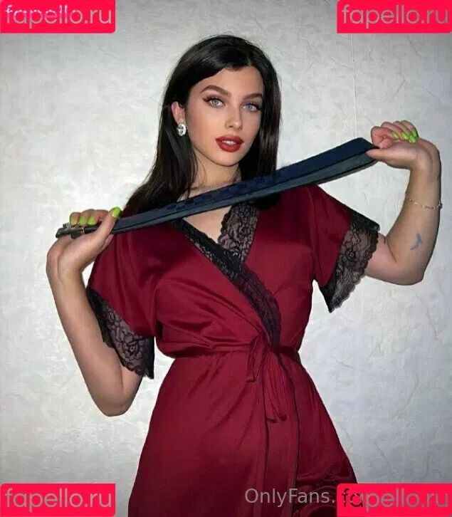 issaa0 Onlyfans Photo Gallery 