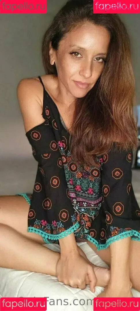 issaa0 Onlyfans Photo Gallery 