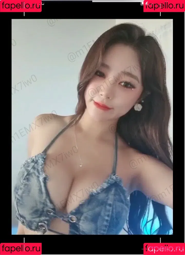 FLYWITHME Onlyfans Photo Gallery 