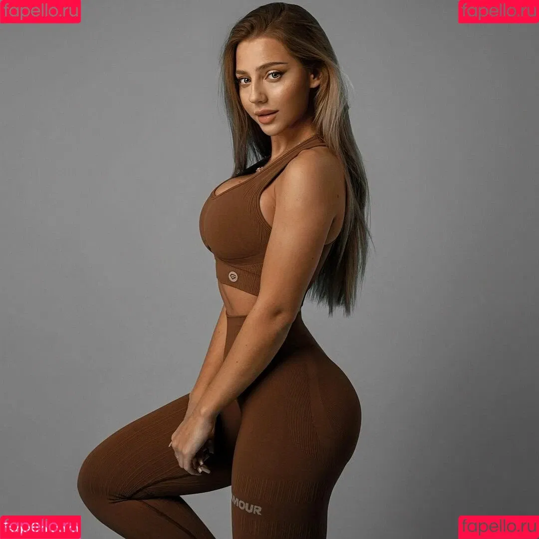Anya Hryshchenko Onlyfans Photo Gallery 