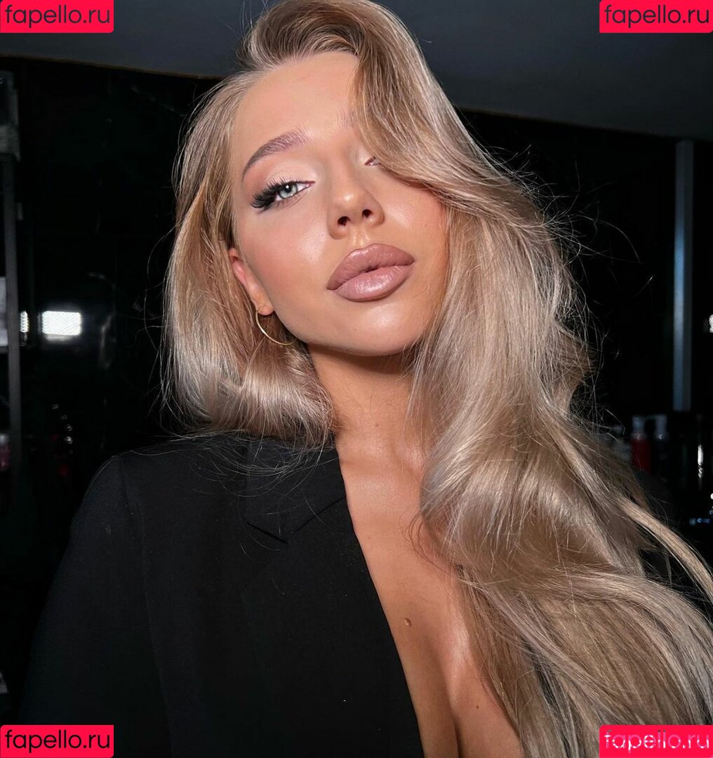 Anya Hryshchenko Onlyfans Photo Gallery 