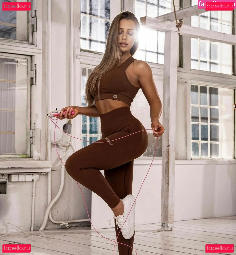 Anya Hryshchenko Onlyfans Photo Gallery 