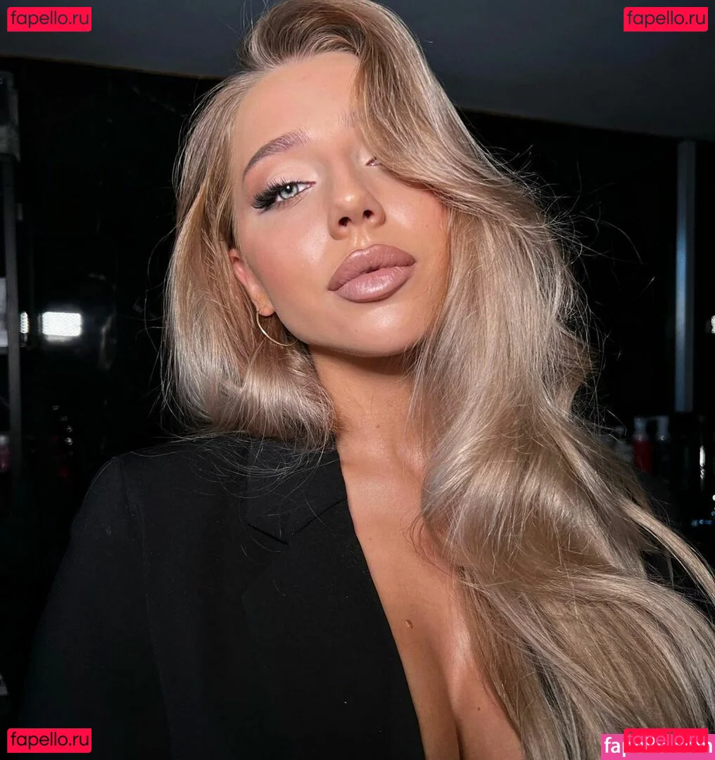 Anya Hryshchenko Onlyfans Photo Gallery 