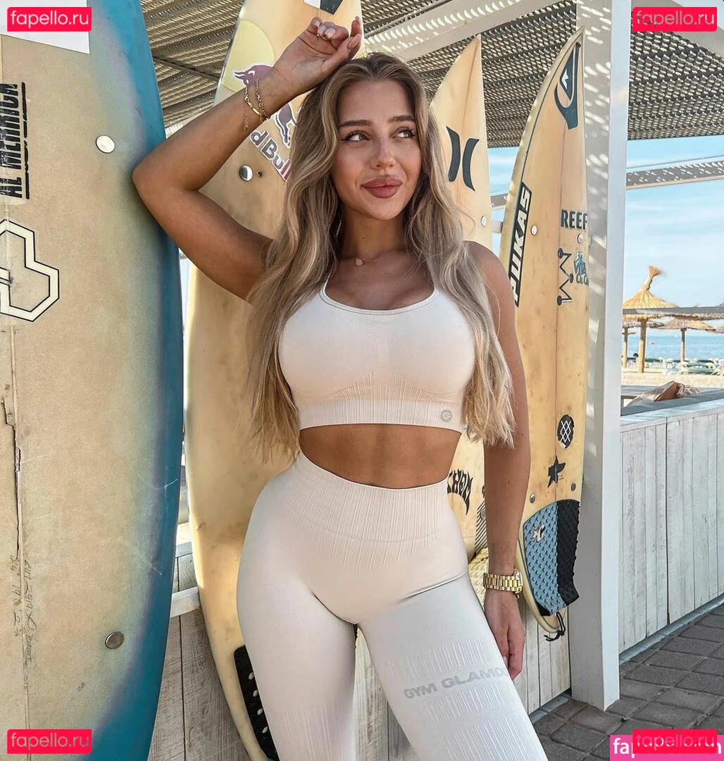 Anya Hryshchenko Onlyfans Photo Gallery 