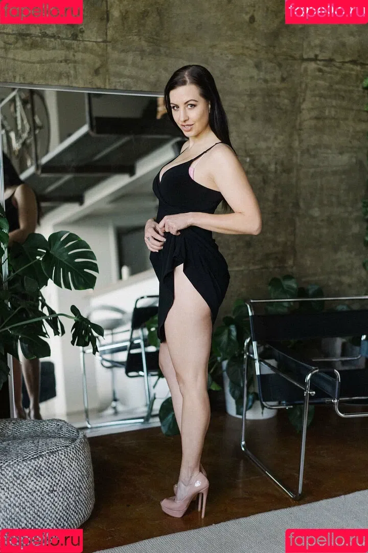 tindrafrost Onlyfans Photo Gallery 