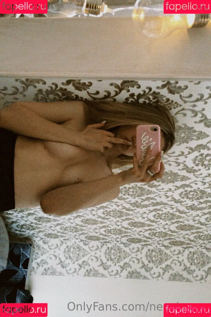 Nensi_Mur Onlyfans Photo Gallery 