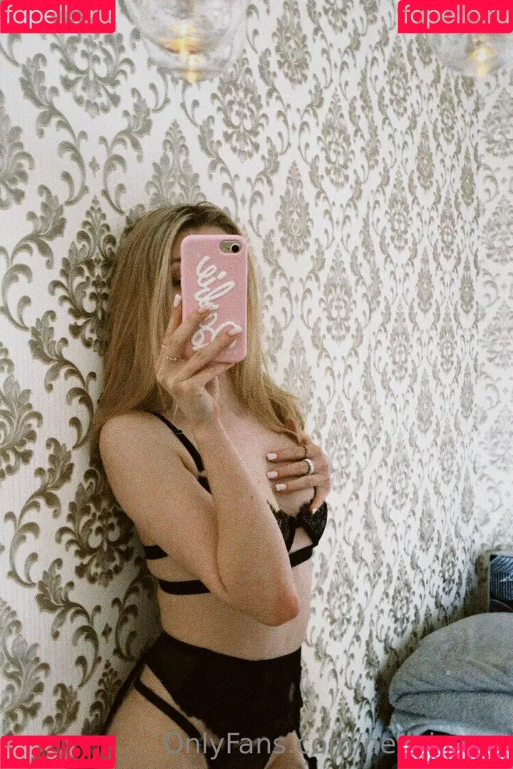 Nensi_Mur Onlyfans Photo Gallery 