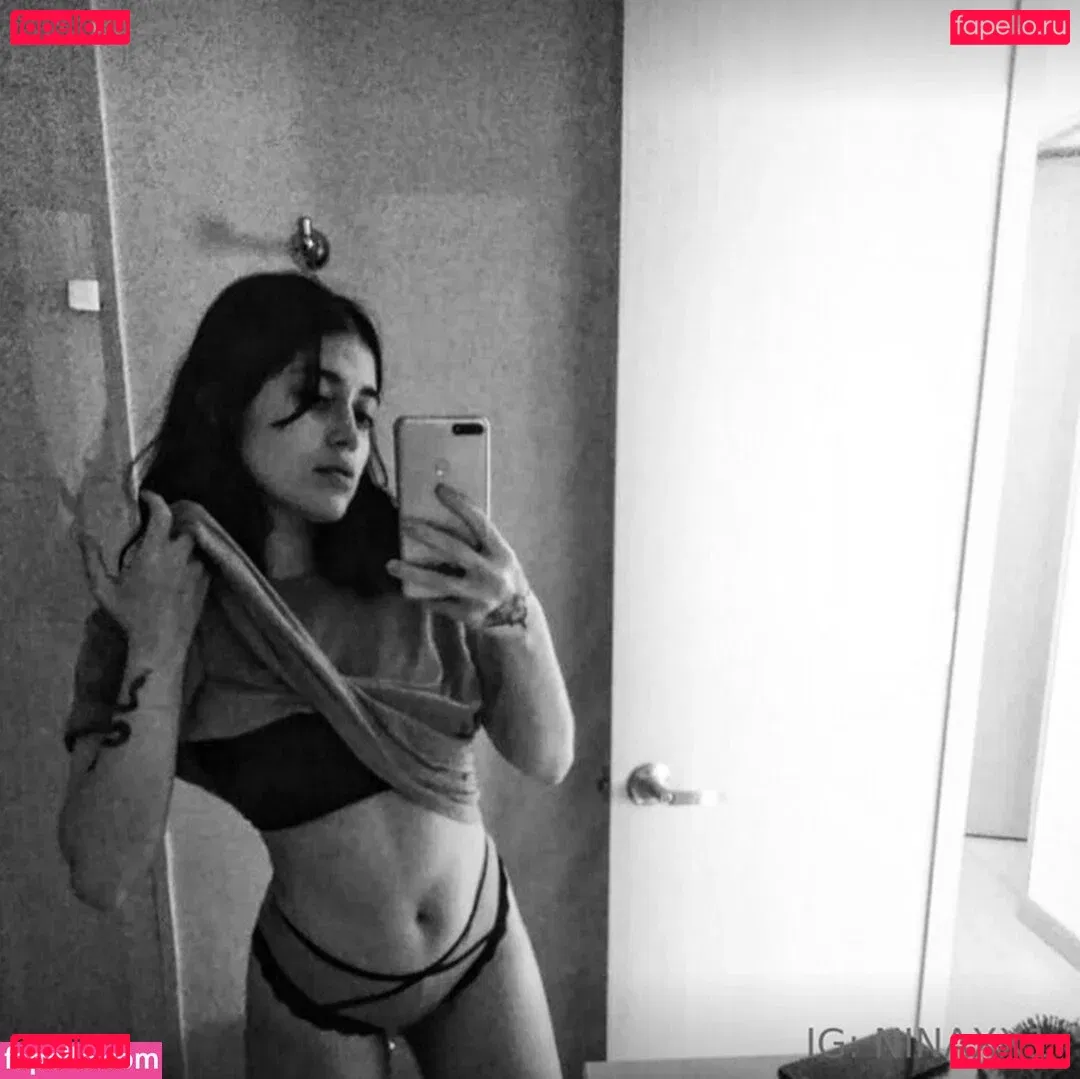 Nensi_Mur Onlyfans Photo Gallery 