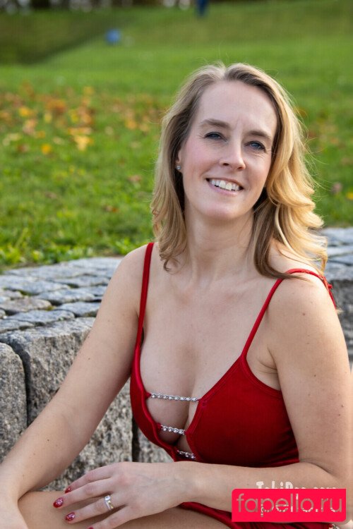 Tabi Poe Onlyfans Photo Gallery 