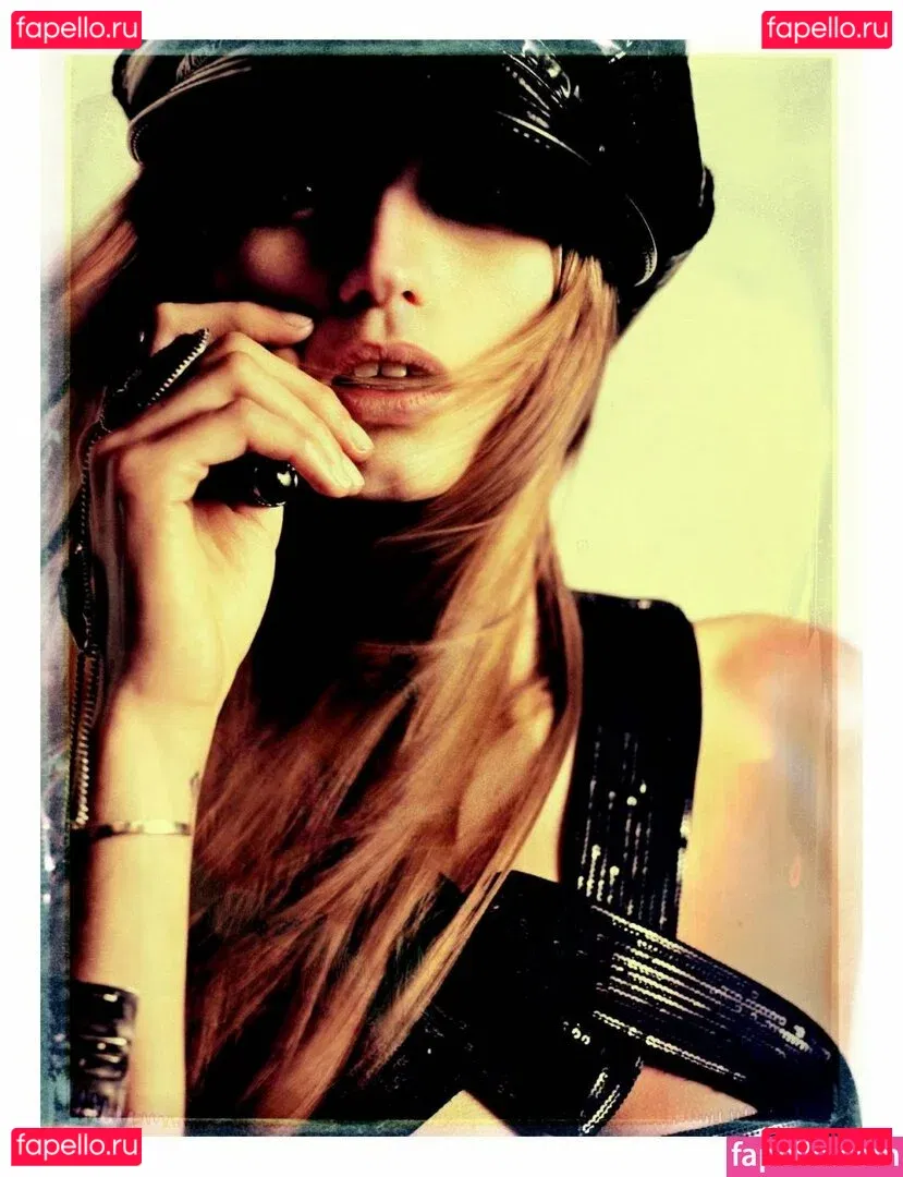 Abbey Lee Kershaw Onlyfans Photo Gallery 