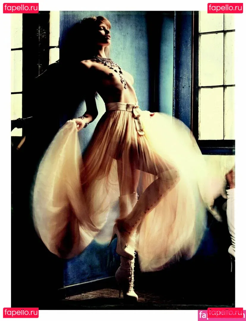 Abbey Lee Kershaw Onlyfans Photo Gallery 