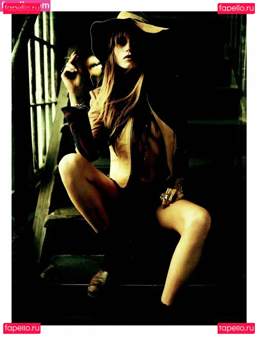 Abbey Lee Kershaw Onlyfans Photo Gallery 