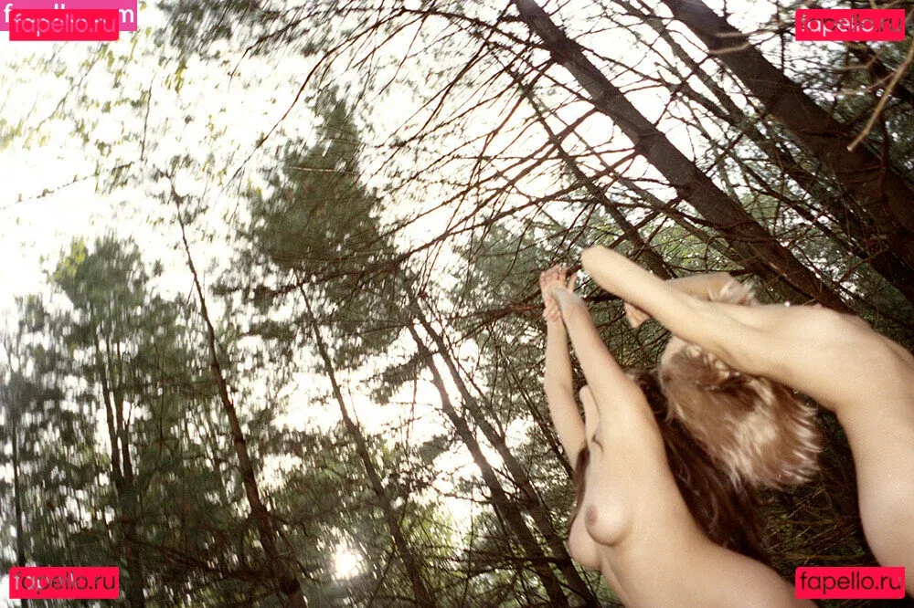 Abbey Lee Kershaw Onlyfans Photo Gallery 