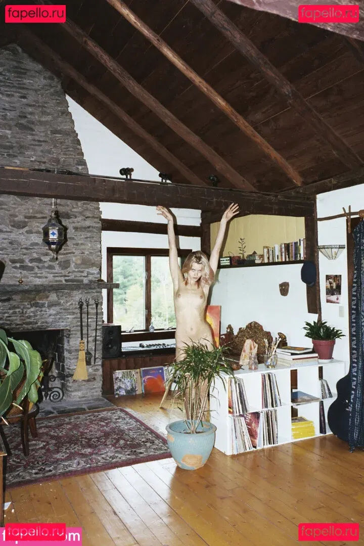 Abbey Lee Kershaw Onlyfans Photo Gallery 