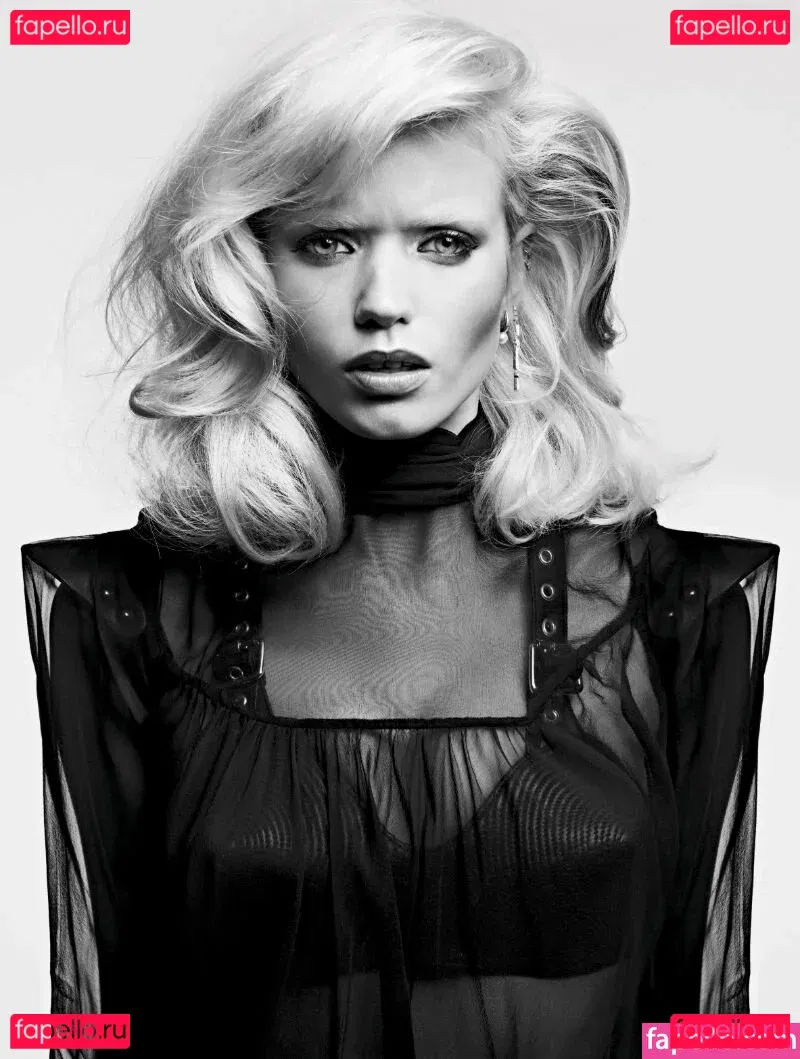 Abbey Lee Kershaw Onlyfans Photo Gallery 