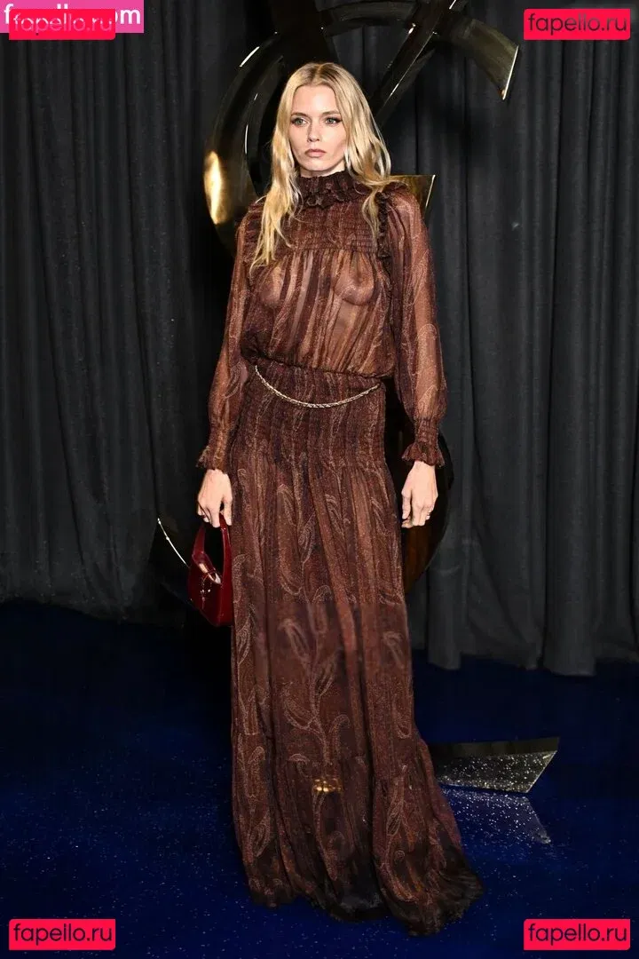 Abbey Lee Kershaw Onlyfans Photo Gallery 