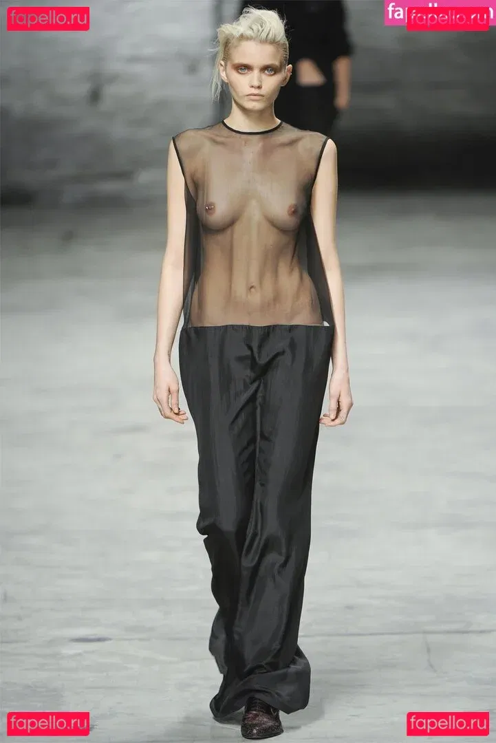 Abbey Lee Kershaw Onlyfans Photo Gallery 