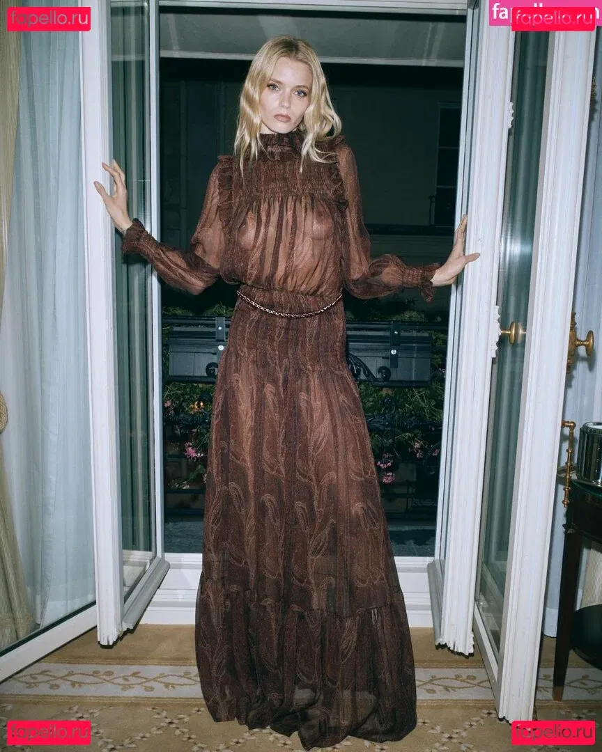 Abbey Lee Kershaw Onlyfans Photo Gallery 