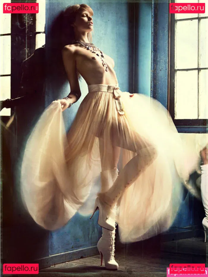 Abbey Lee Kershaw Onlyfans Photo Gallery 