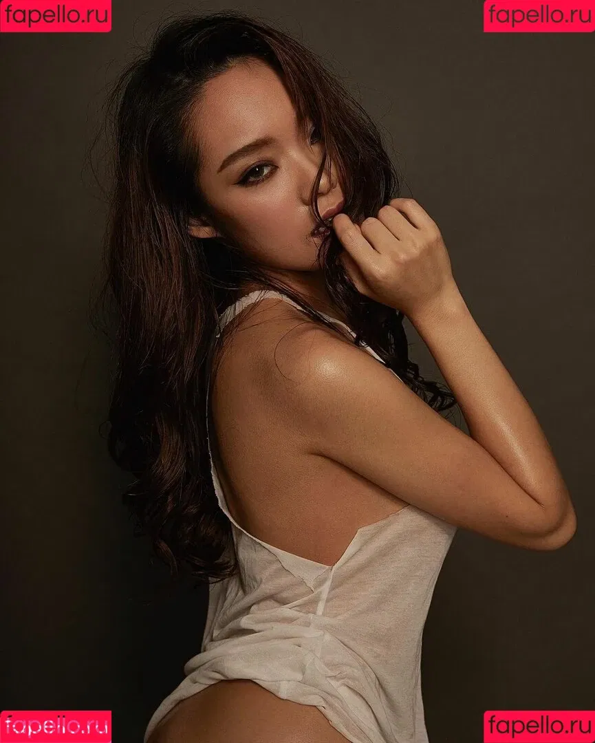 Queenie Lam Onlyfans Photo Gallery 