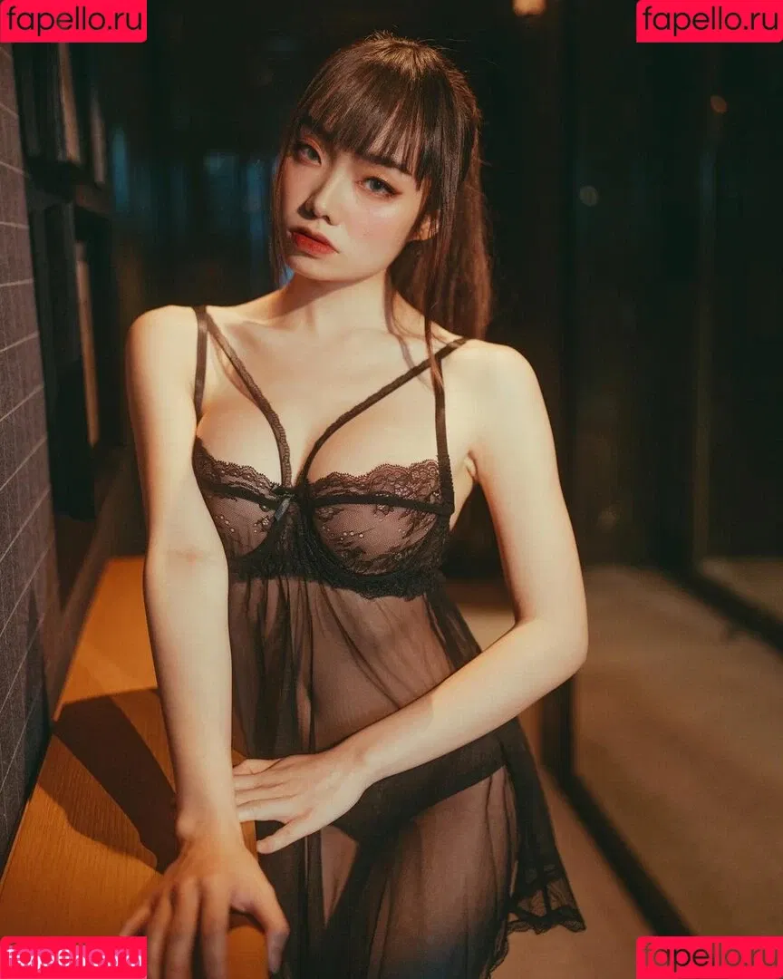Queenie Lam Onlyfans Photo Gallery 