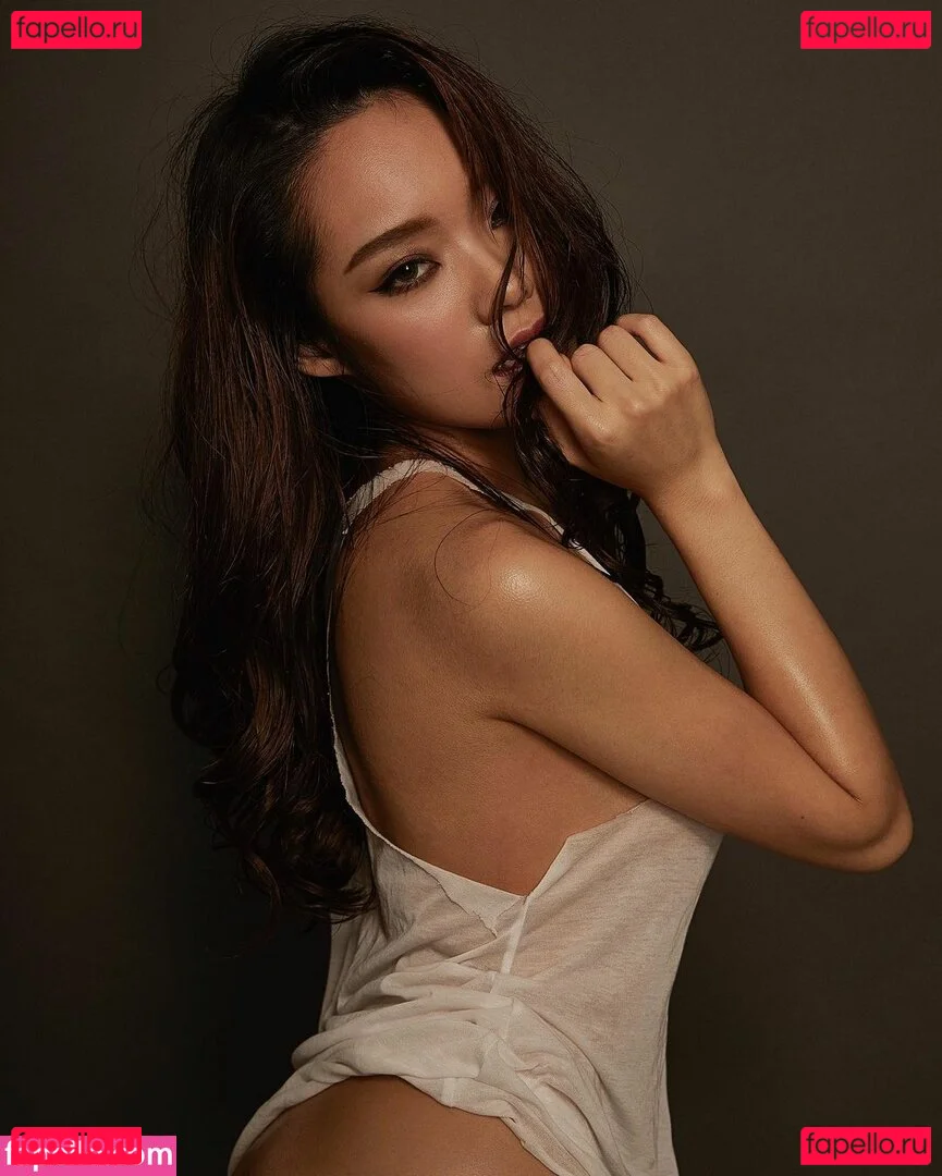 Queenie Lam Onlyfans Photo Gallery 