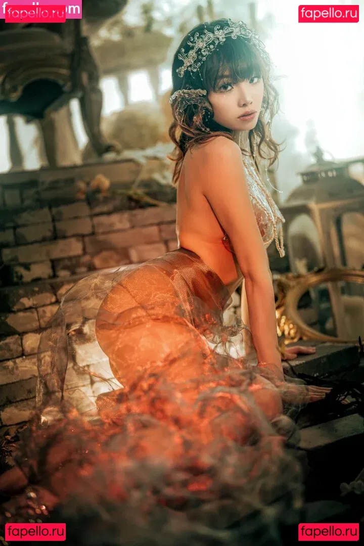 Queenie Lam Onlyfans Photo Gallery 