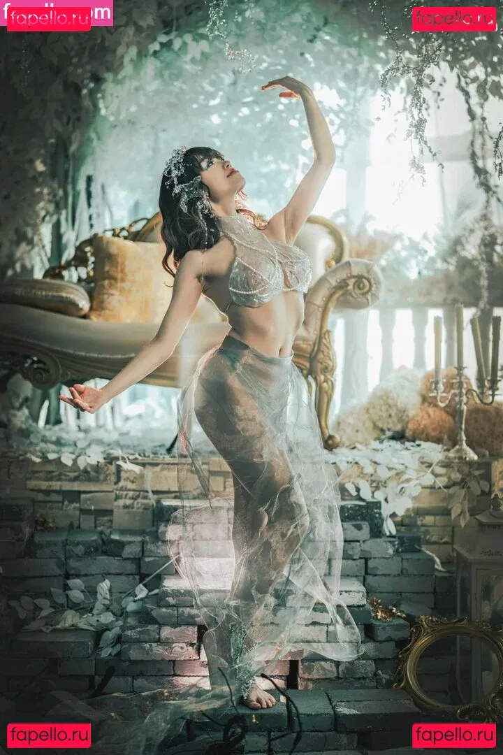 Queenie Lam Onlyfans Photo Gallery 