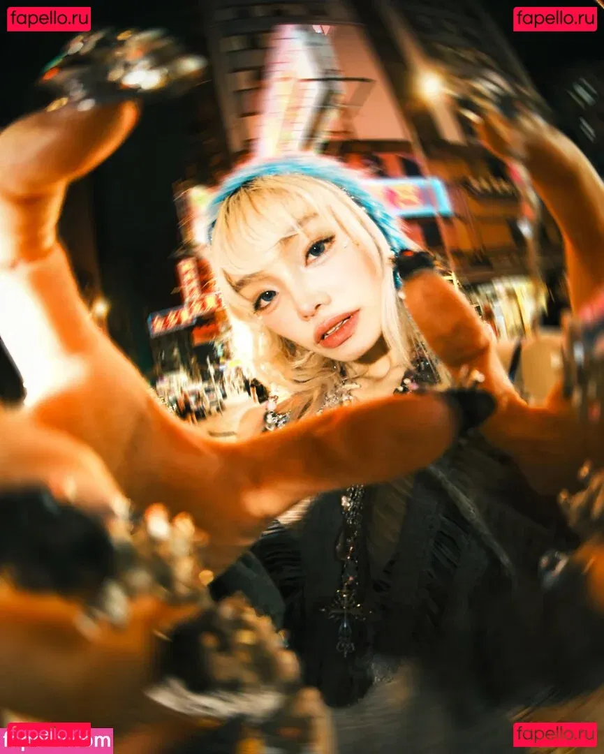 Queenie Lam Onlyfans Photo Gallery 