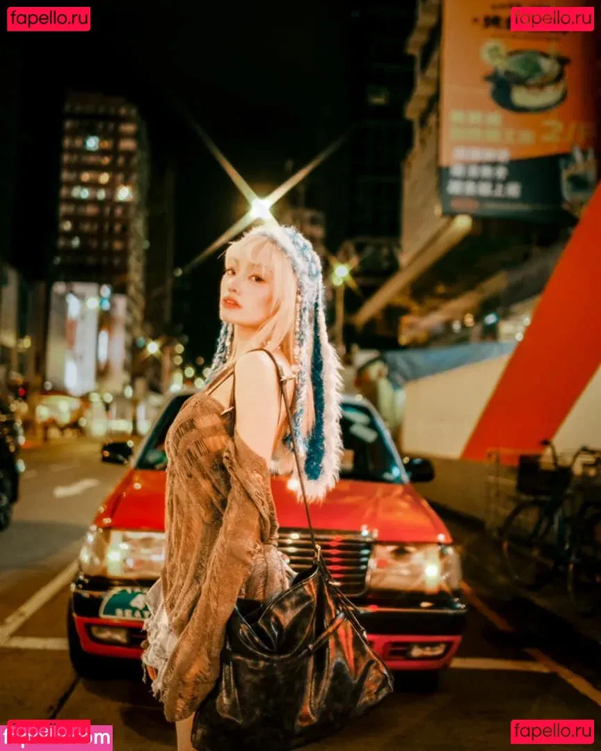 Queenie Lam Onlyfans Photo Gallery 