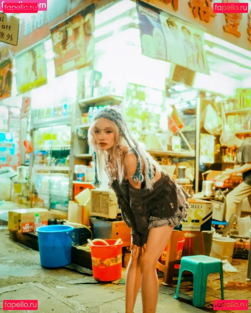 Queenie Lam Onlyfans Photo Gallery 