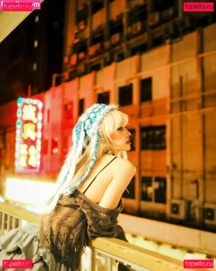 Queenie Lam Onlyfans Photo Gallery 