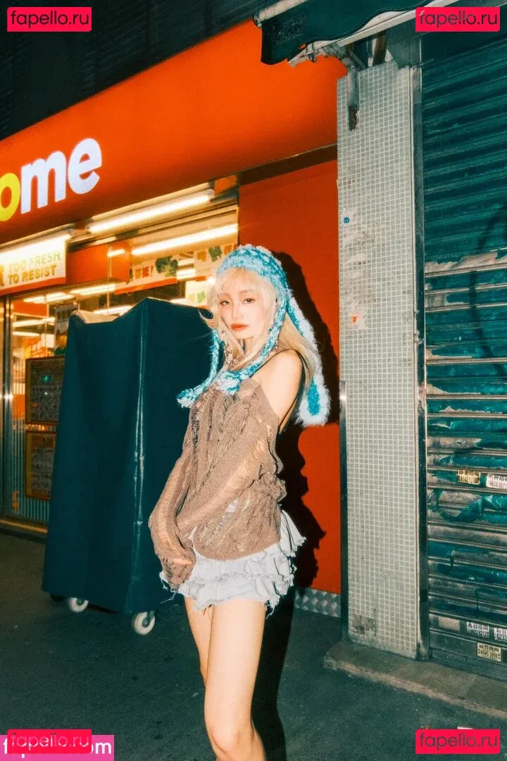 Queenie Lam Onlyfans Photo Gallery 