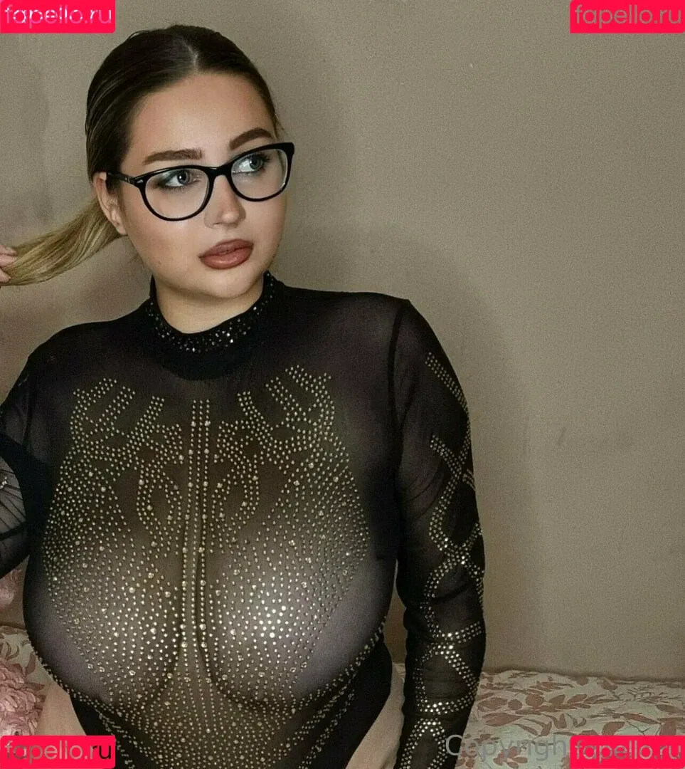 uktittygoddess Onlyfans Photo Gallery 