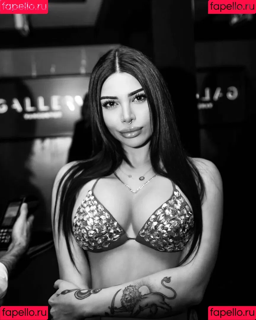 foreignbabie Onlyfans Photo Gallery 