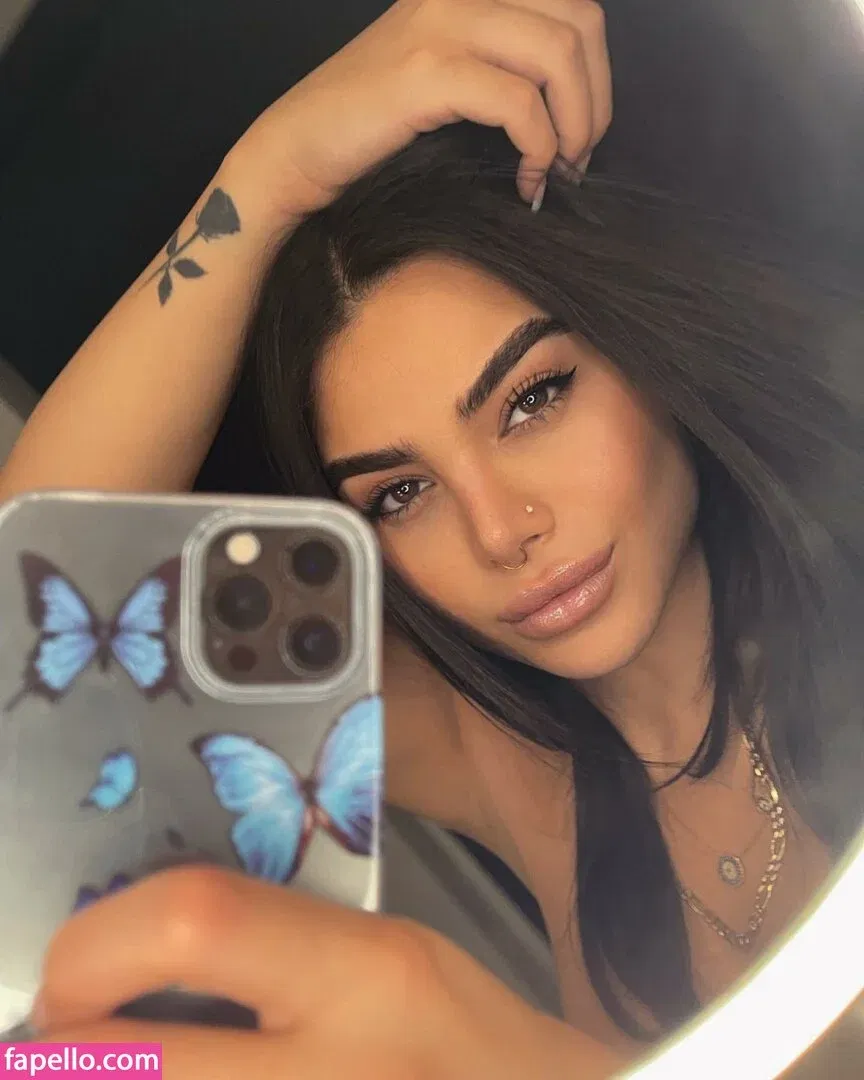 foreignbabie Onlyfans Photo Gallery 