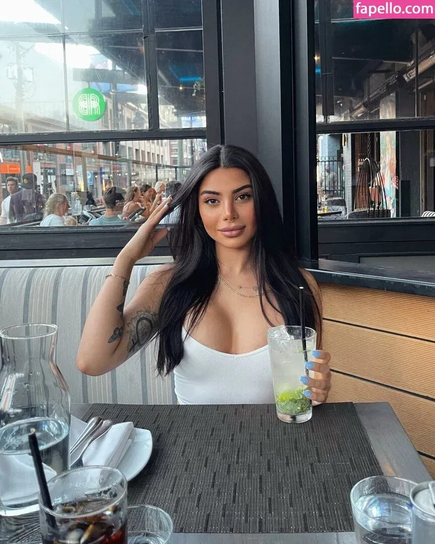 foreignbabie Onlyfans Photo Gallery 