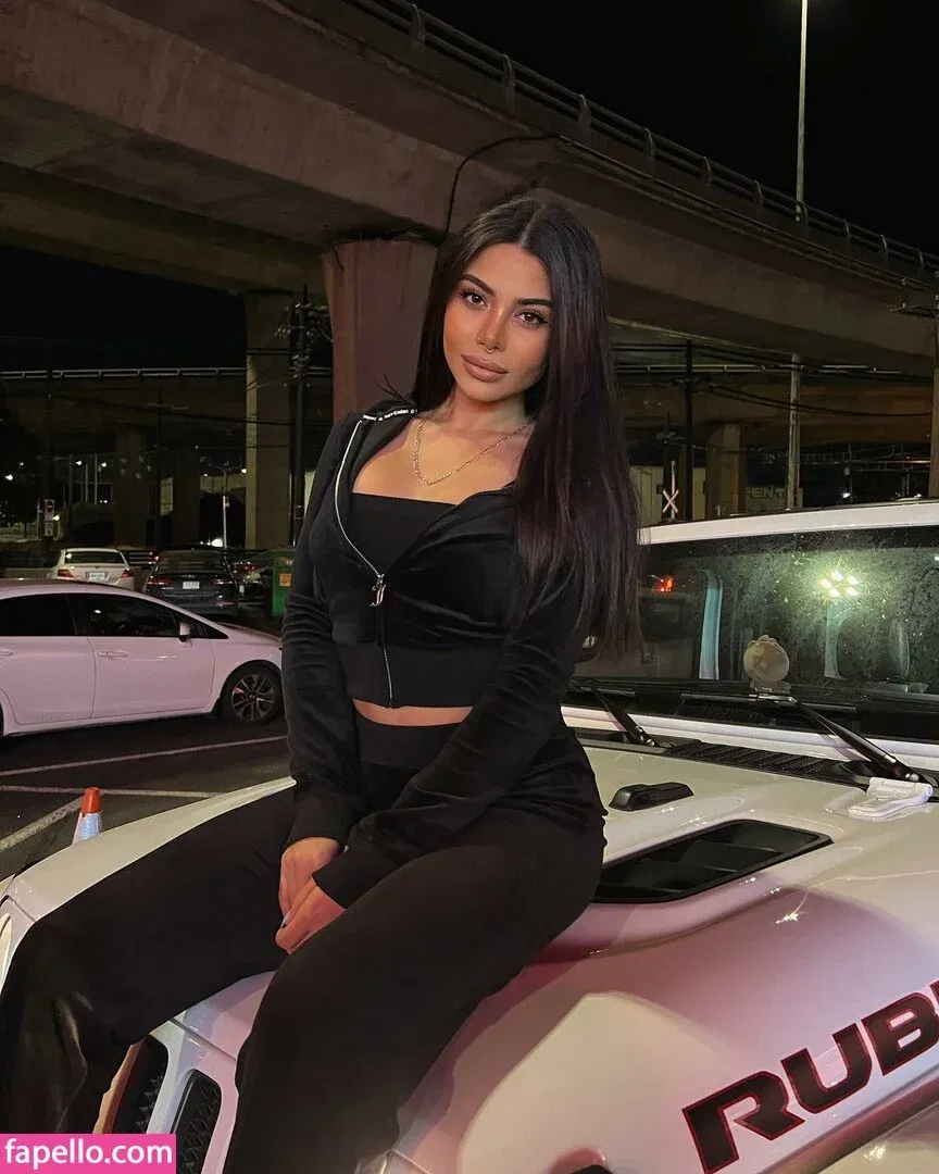 foreignbabie Onlyfans Photo Gallery 