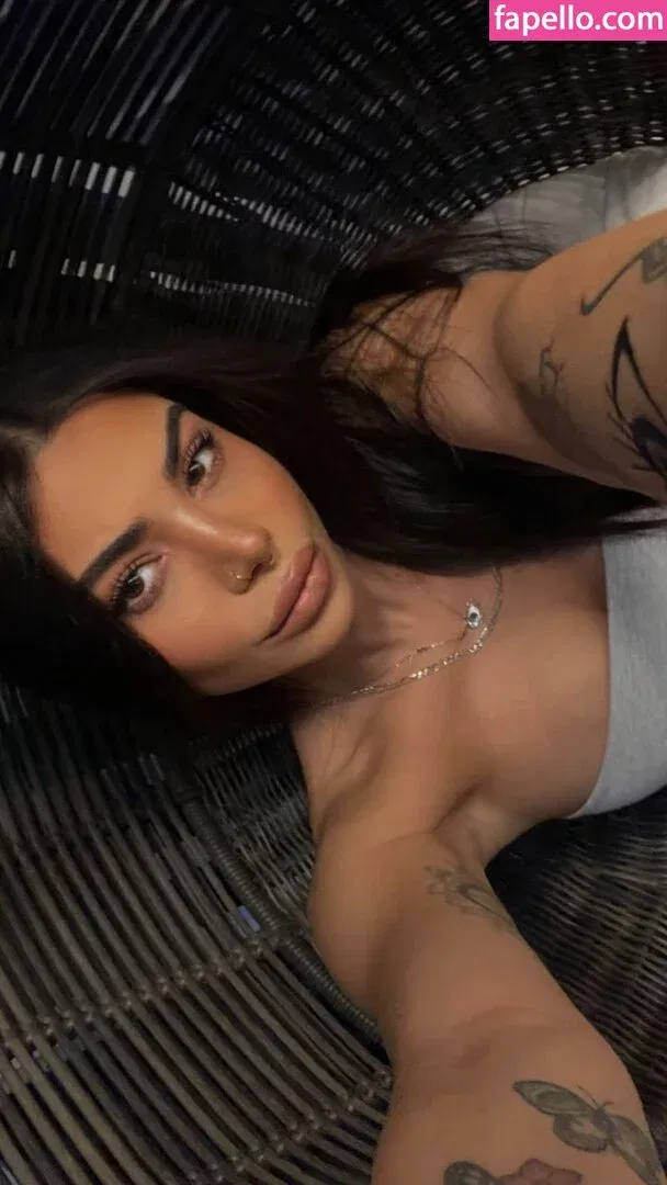 foreignbabie Onlyfans Photo Gallery 