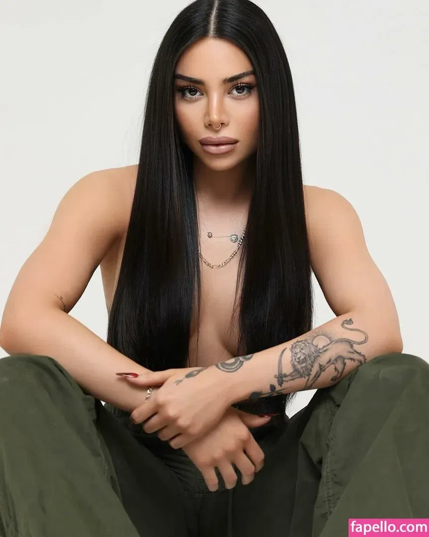 foreignbabie Onlyfans Photo Gallery 