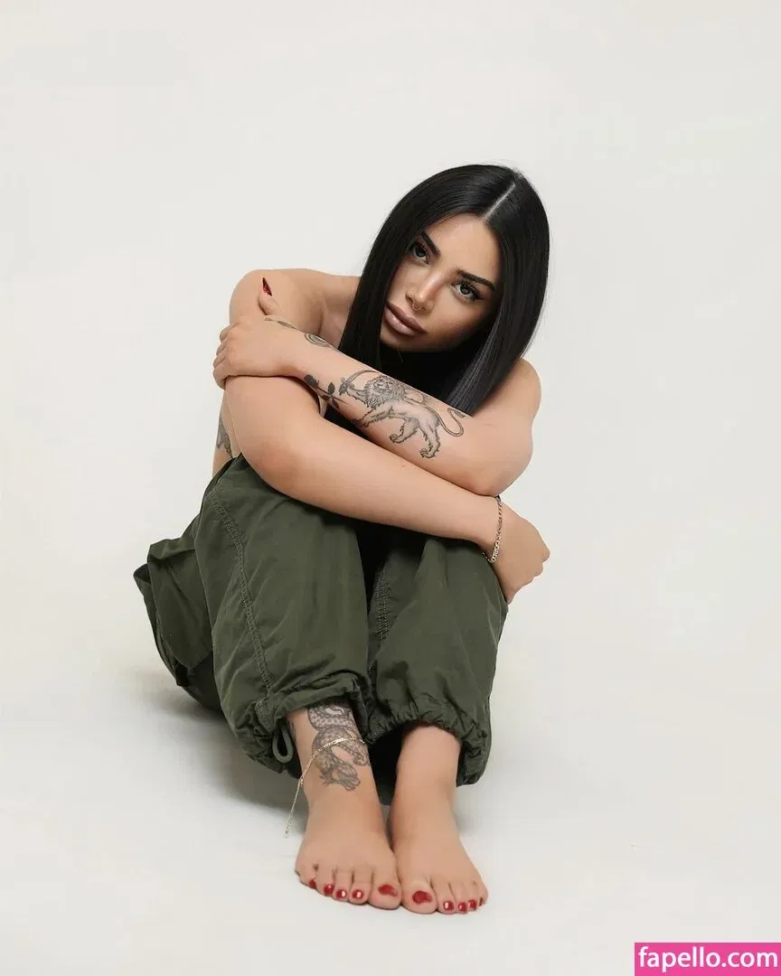 foreignbabie Onlyfans Photo Gallery 